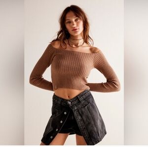 We the Free Midnight Sun Mid Rise Skort